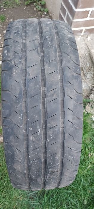 Vând set cauciucuri vară Continental , dimensiune 235/65 R 16