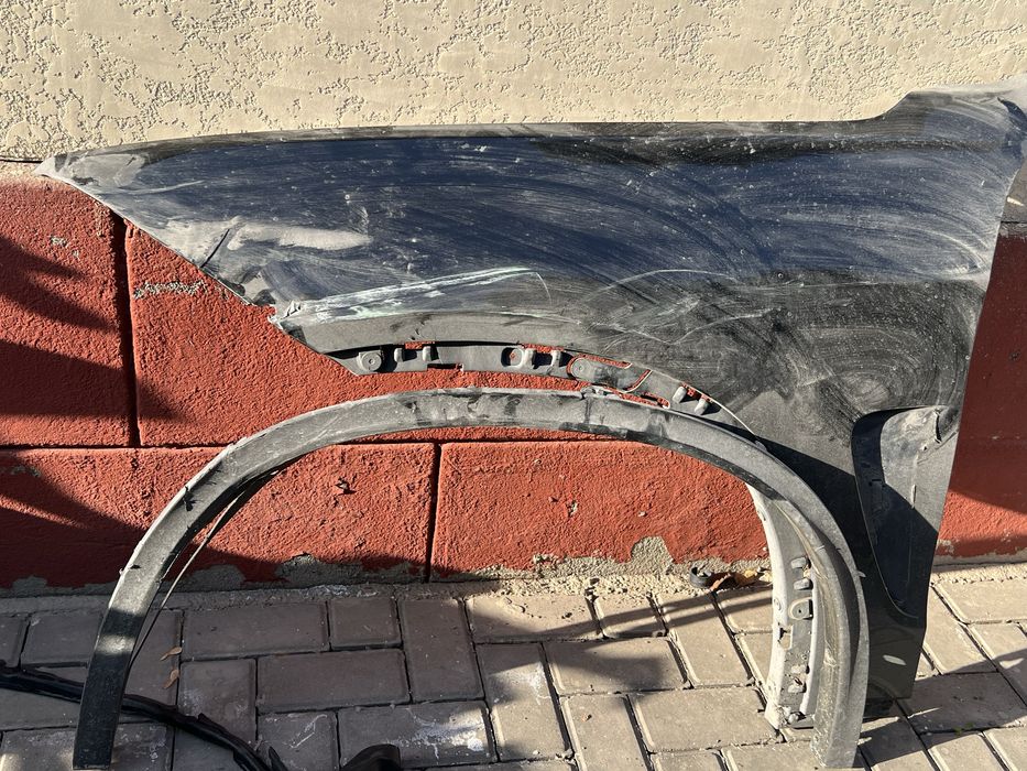 Переднее крыло на BMW X 5  F 15