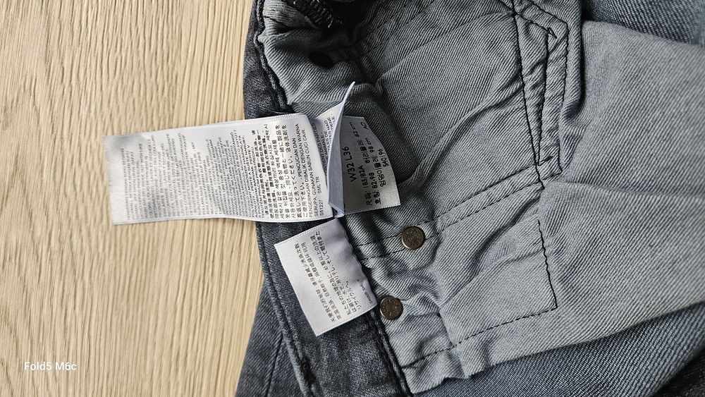 Levi's 511 slim flex, măsura 32/34,culoare safir, noi.