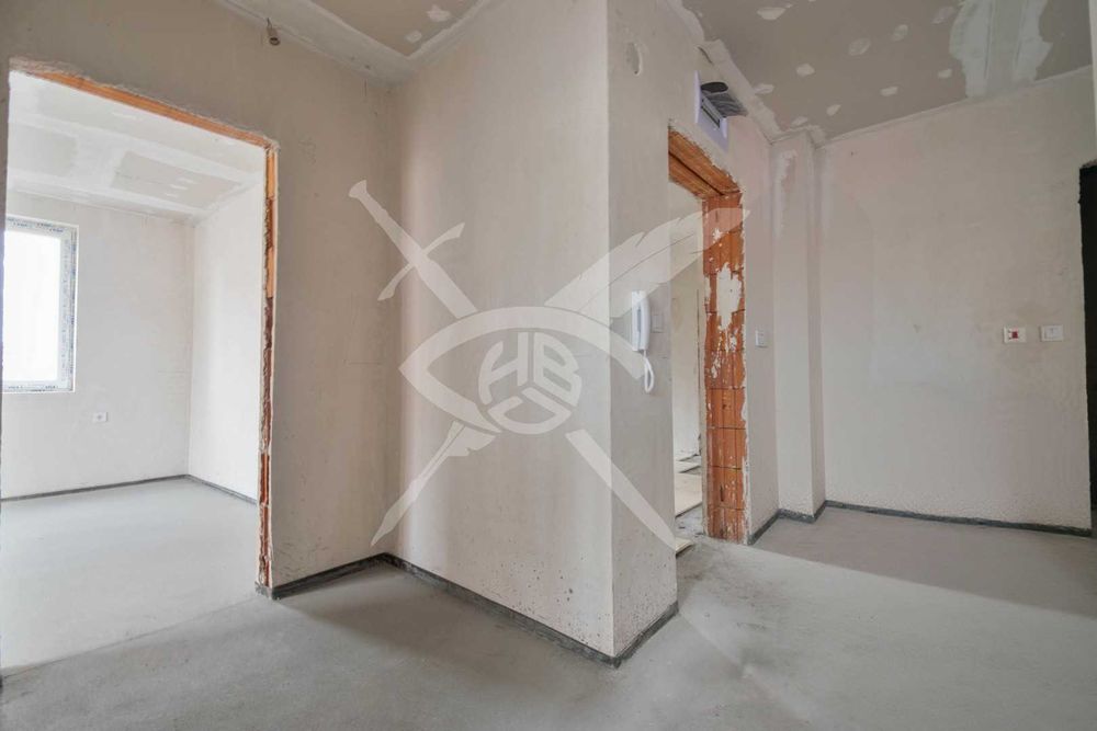 Тристаен апартамент в кв. Враждебна № 39005