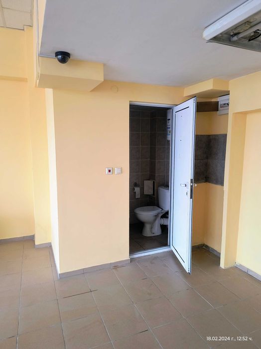 Дава се под наем Магазин в Варна, Възраждане 1 - 82 кв.м за 765 € - Снимка #7