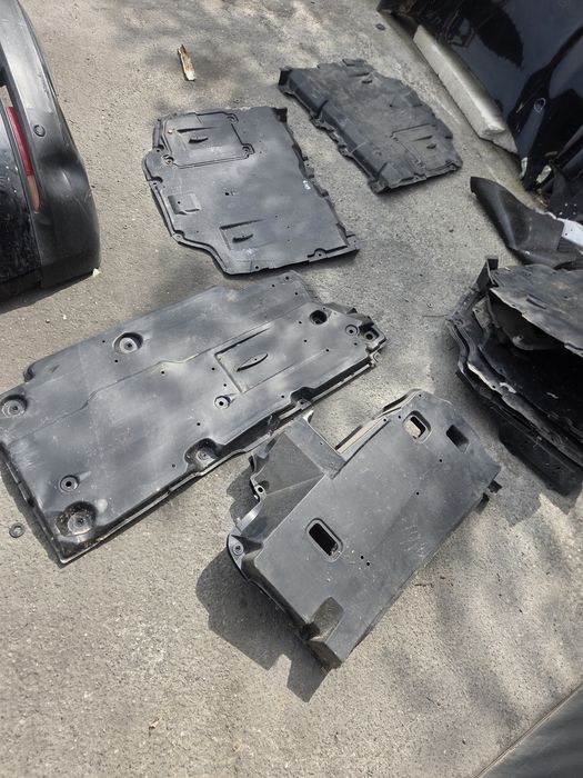 Scut motor  toyota c-hr . Scut toyota c hr  scuturi toyota  c hr plastice toyota podea
