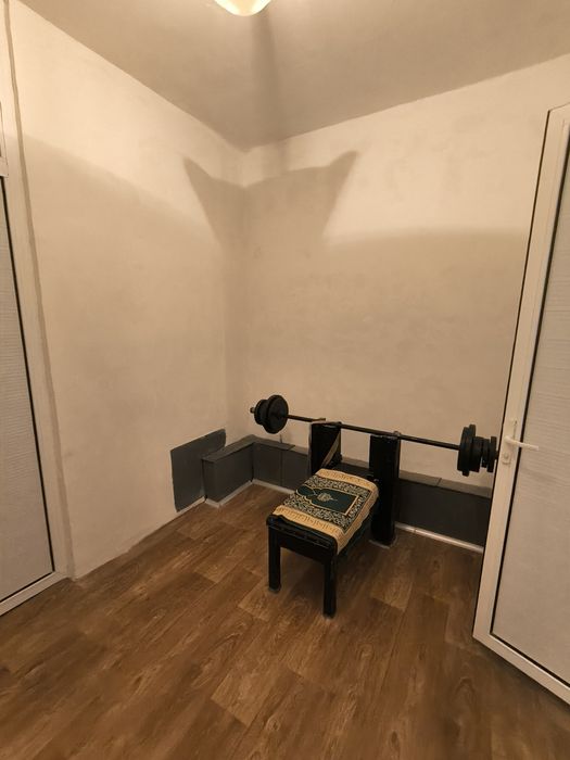 Дустлик. 2 х комнатную квартиру 4/9 ремонт средний. Лифтовая. Акфа