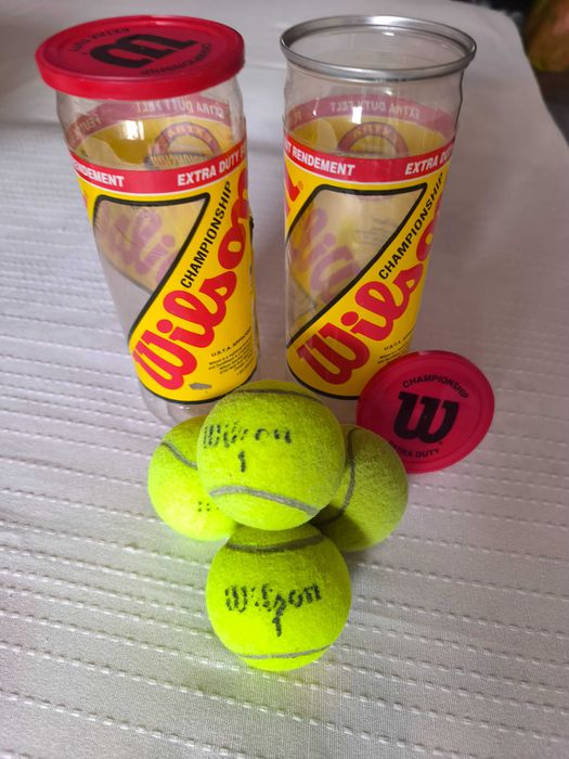 Топки за тенис на корт