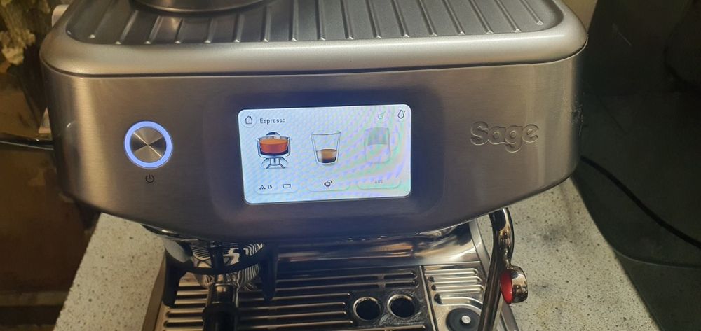 SAGE Barista Touch impress SES881BSS работи перфектно цена 530 €