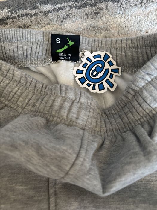 ADWYSD sunroll joggers
