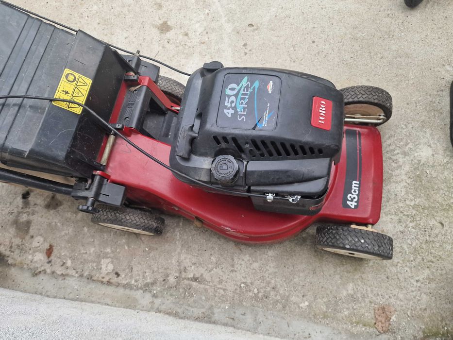 Masina de tuns iarba pe benzina BRIGGS HONDA DOAR 400 / 500RON