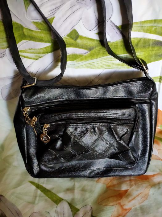 Продаются женские сумки