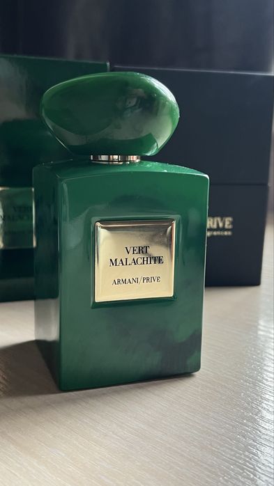 Продам ARMANI Vert Malachite