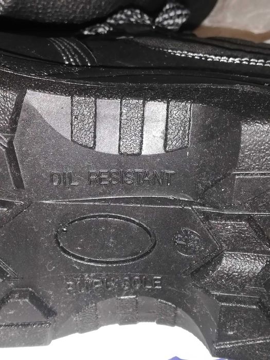 маслоустойчиви работни боти