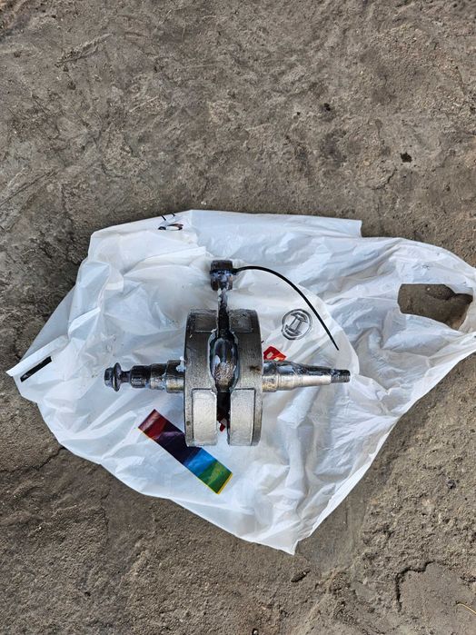 Колянов вал Suzuki Rm 250