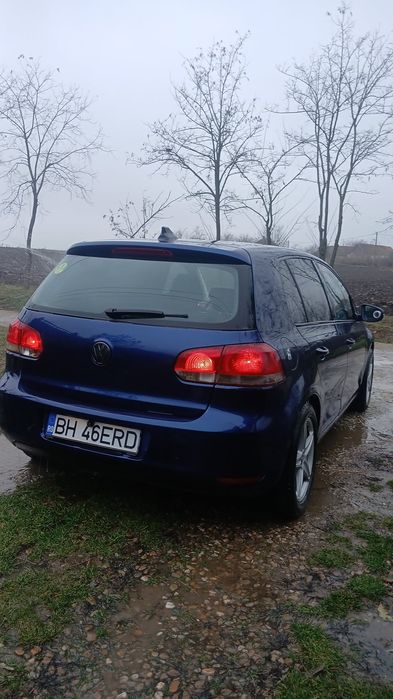 Vând   Golf 6  .