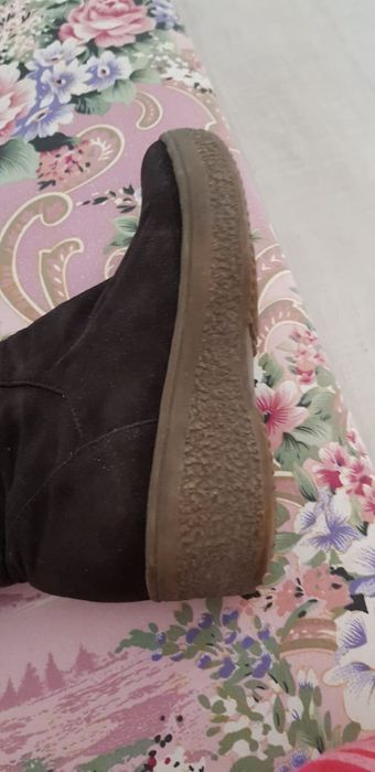 Продам замшевые зимние сапоги