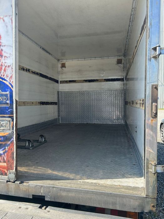 Închiriez duba autoutilitara pentru transport marfă