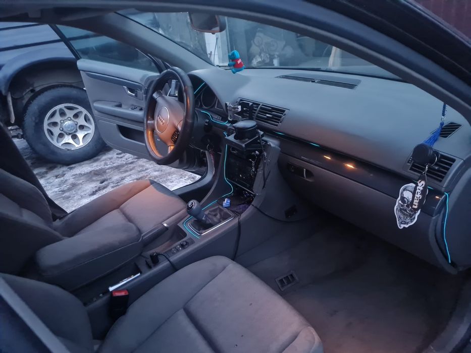 Vând Audi a4 b6 1.9