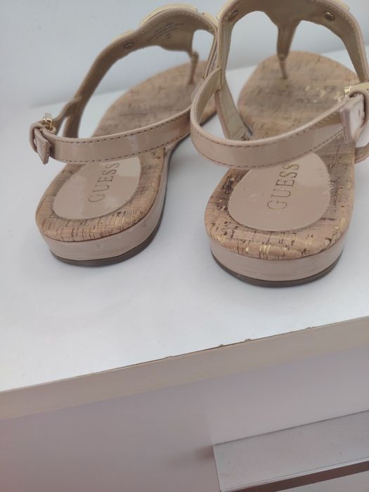 Sandale originale Guess