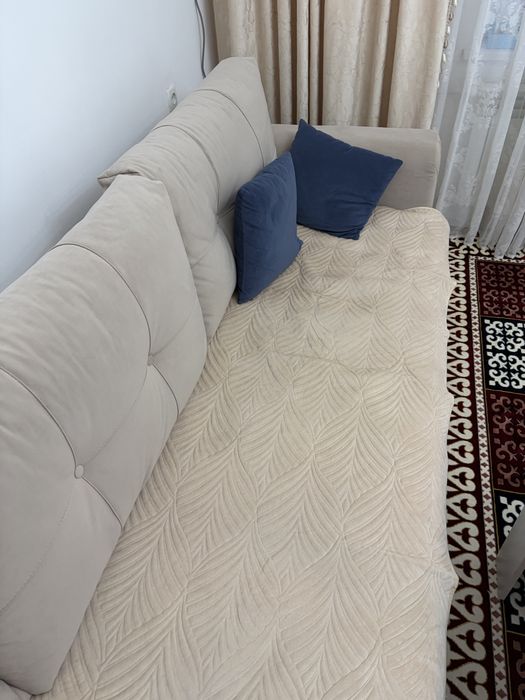 Диван для гостиной