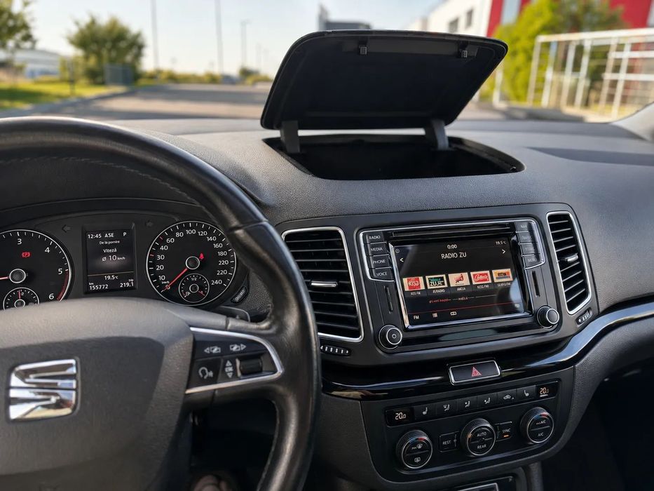 Seat Alhambra Rar Efectuat • Service nou • Panorama • Uși electrice