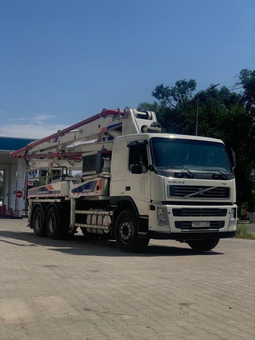 Автобетонасос насос помпа слон