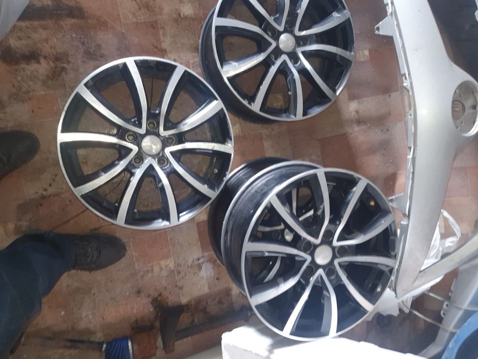 Продам диски 114.3