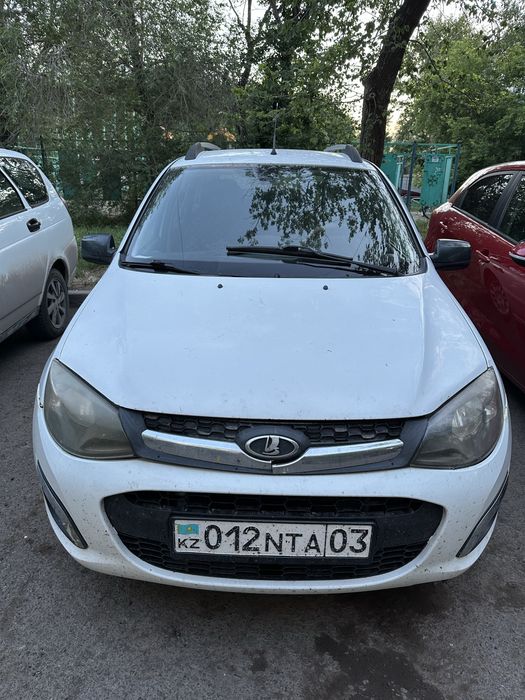 Продам машину Лада Калина
