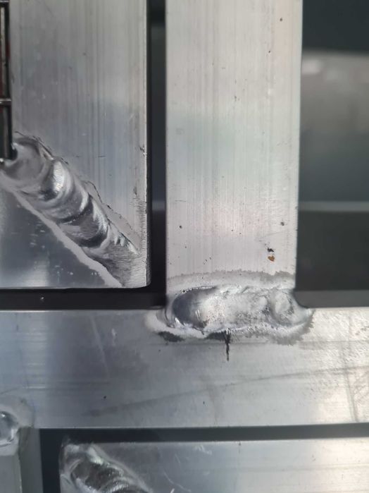 Custi pt caini din Aluminium si inox.