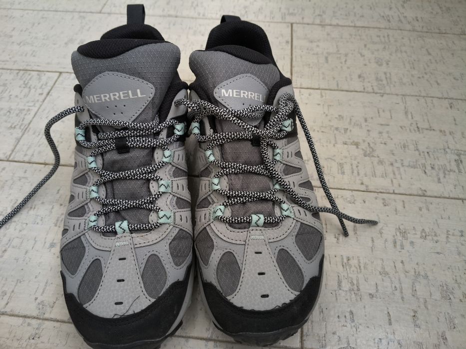 Pantofi drumetie Merrell Gore Tex