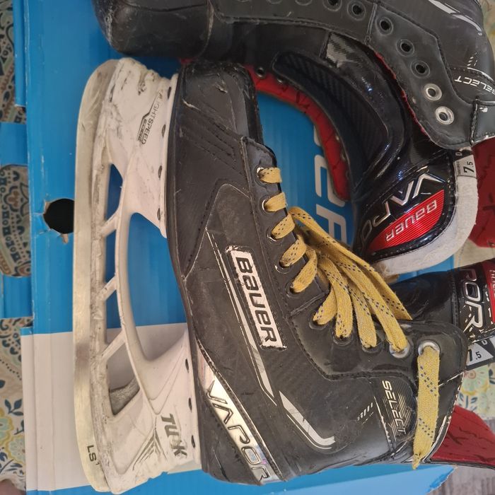 Коньки хоккейные bayer