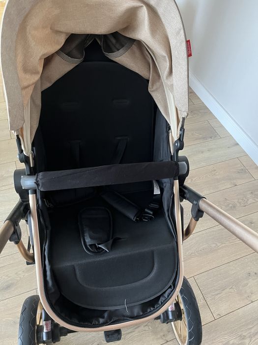 Коляска 2в1 в отличном состояний,