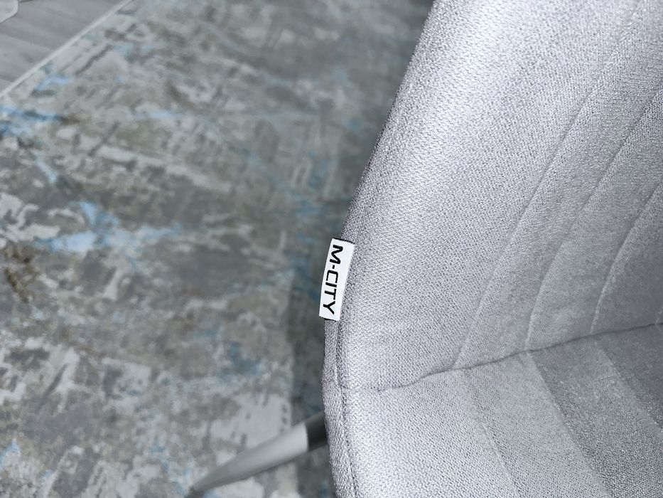 Стул  фирмы M-city