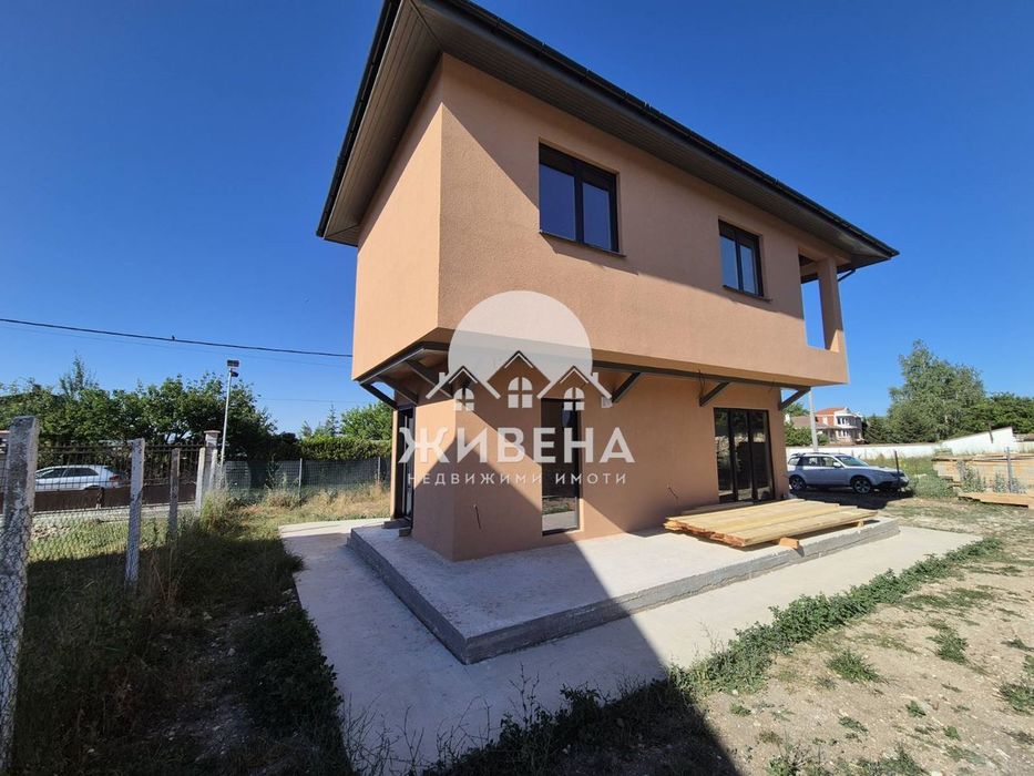 Продава нова къща в с.Яребична площ 113 кв.м