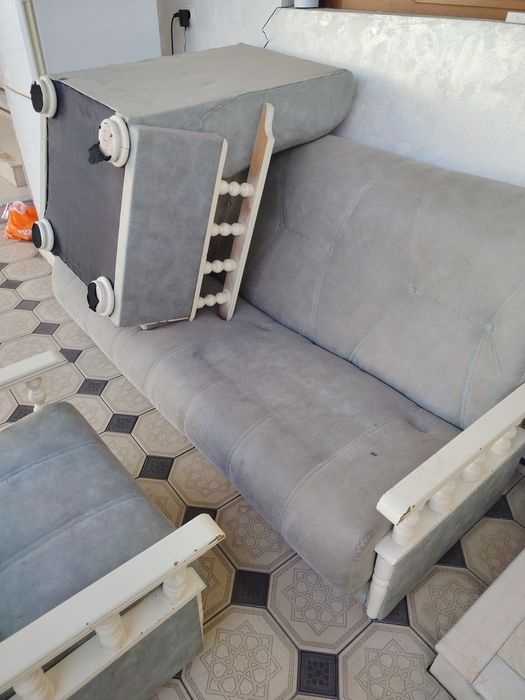 Б/у Диван и кресло