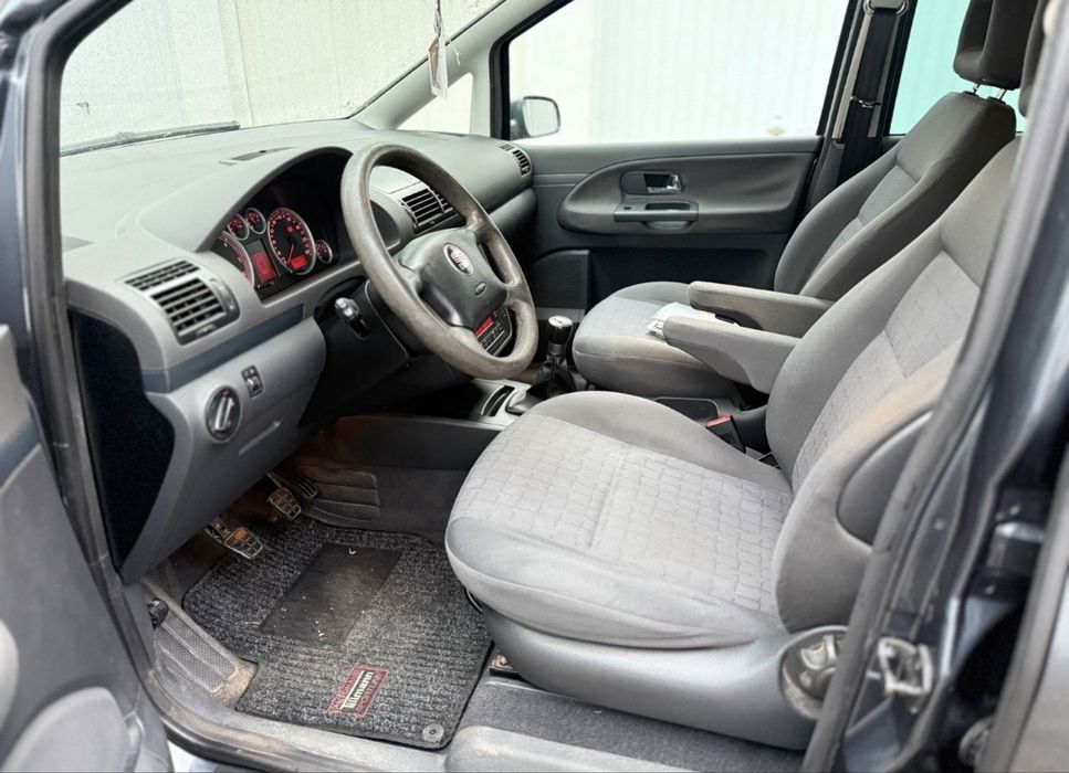 Seat alhambra 2.0 tdi 140 hp