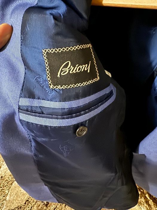 Продам пиджак Brioni оригинал