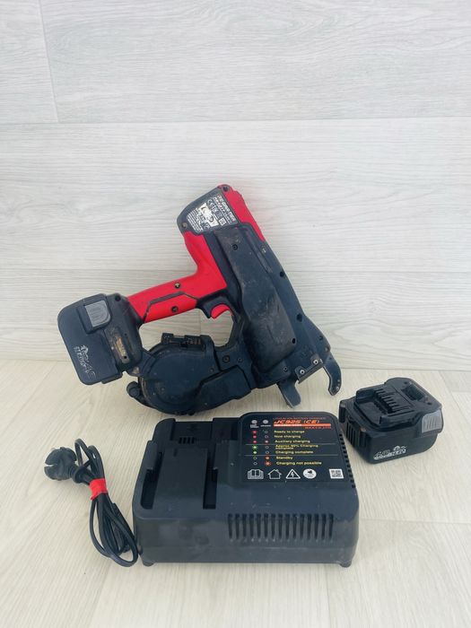 Max RB 441 masina de legat fier beton