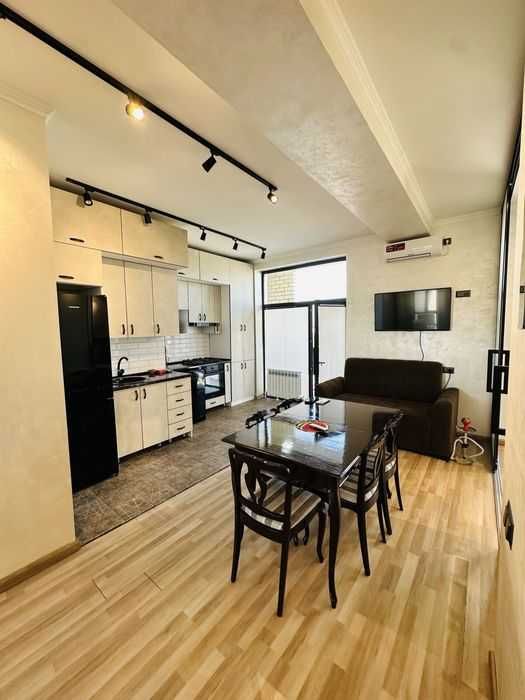 у.Шота Руставели, НОВОСТРОЙКА  3/10/12  73 м²