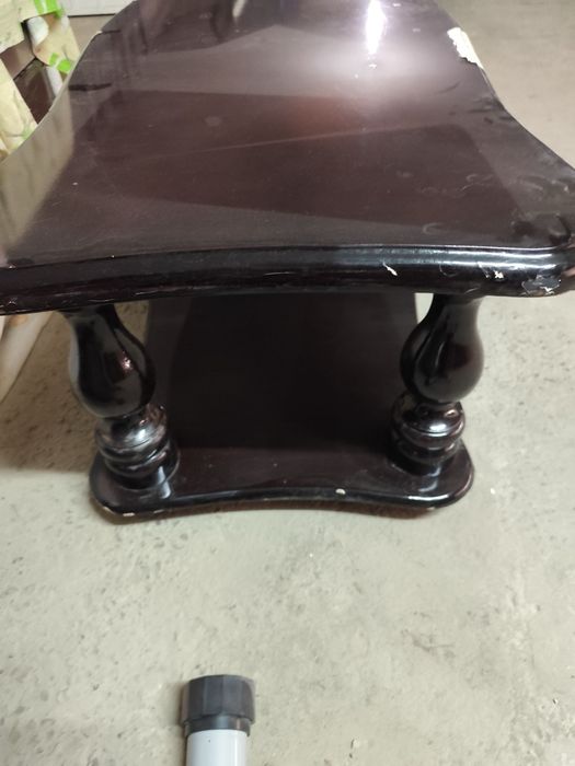 Стол журналный 149 минг сумга срочно сотилади