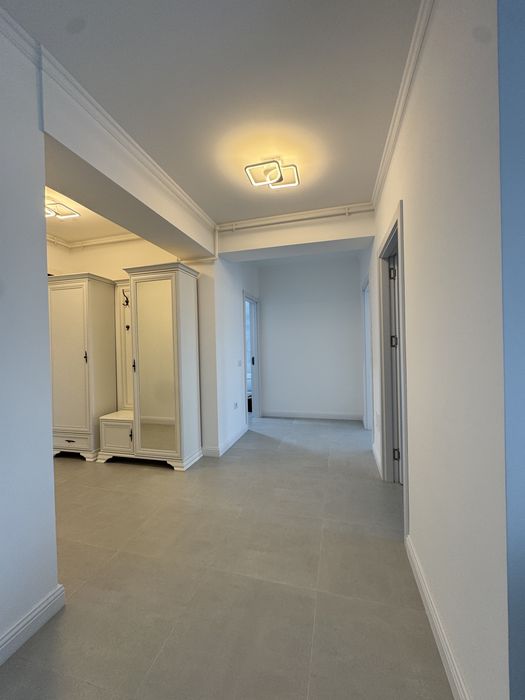 Inchiriez apartament!