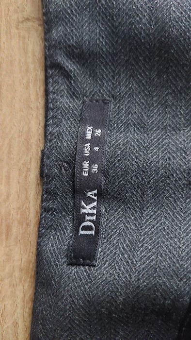 Pantaloni office dama marimea 36