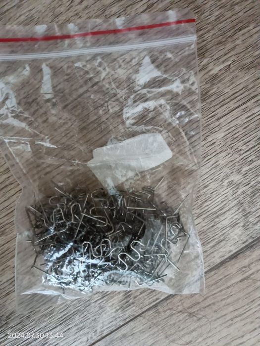 Capse ,cleme,pentru pistol lipit plastic