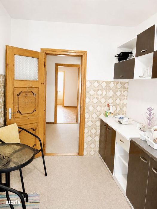 Apartament spațios 3 camere, 78 mp, central Drăgășani – zonă Rusidava