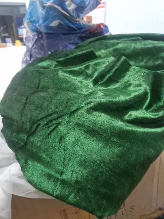 Продам швейные машинки, ткань, ковролан