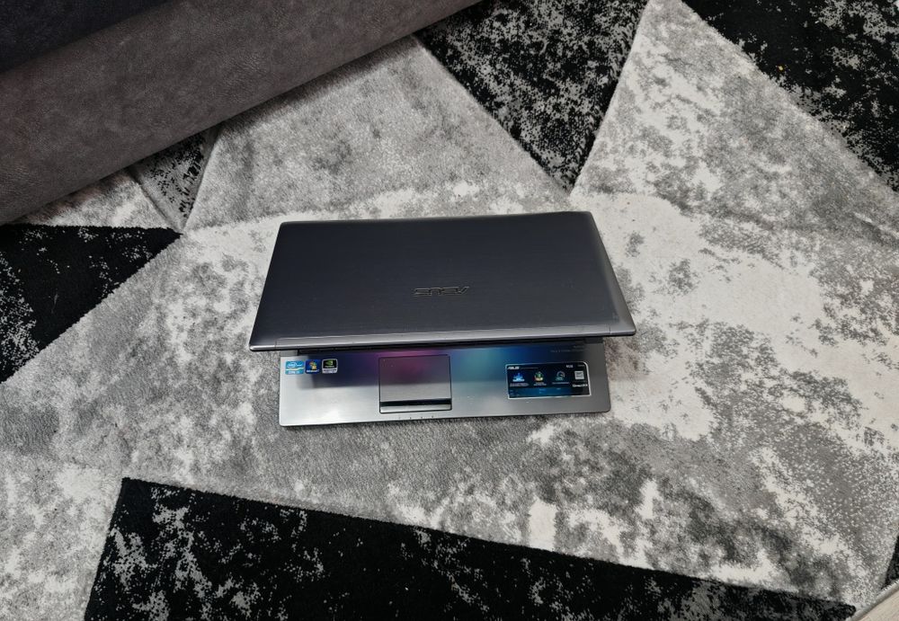 Laptop Asus i5 N53S