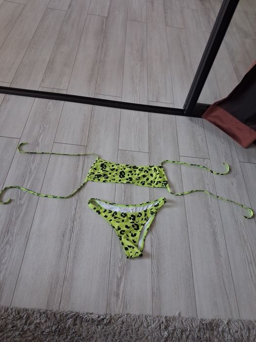 Продам купальники