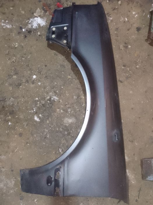 Крылья Ауди 80 б4