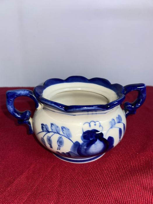 Продам пару Гжель за 20к