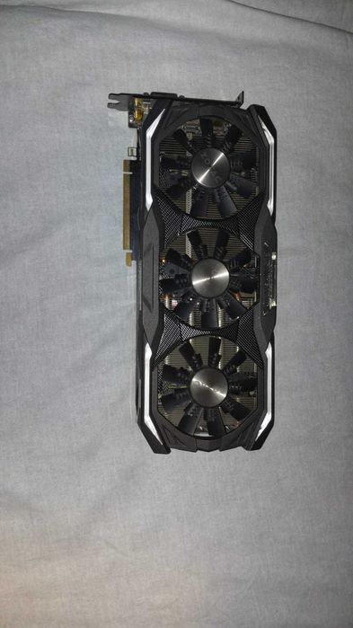 Продам видеокарту 1080 8ГБ