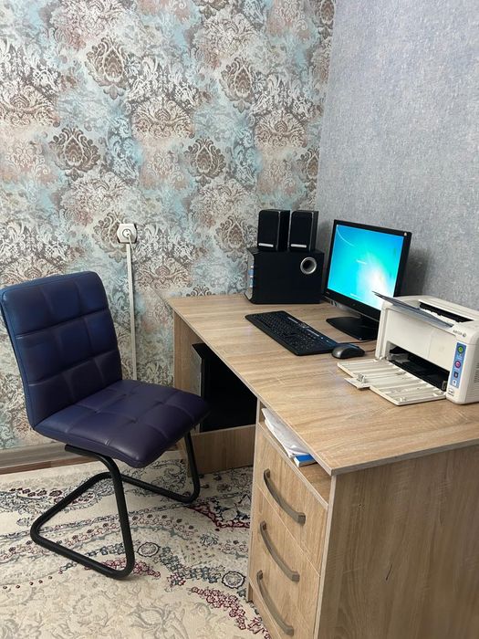 Компьютер, принтер, стол