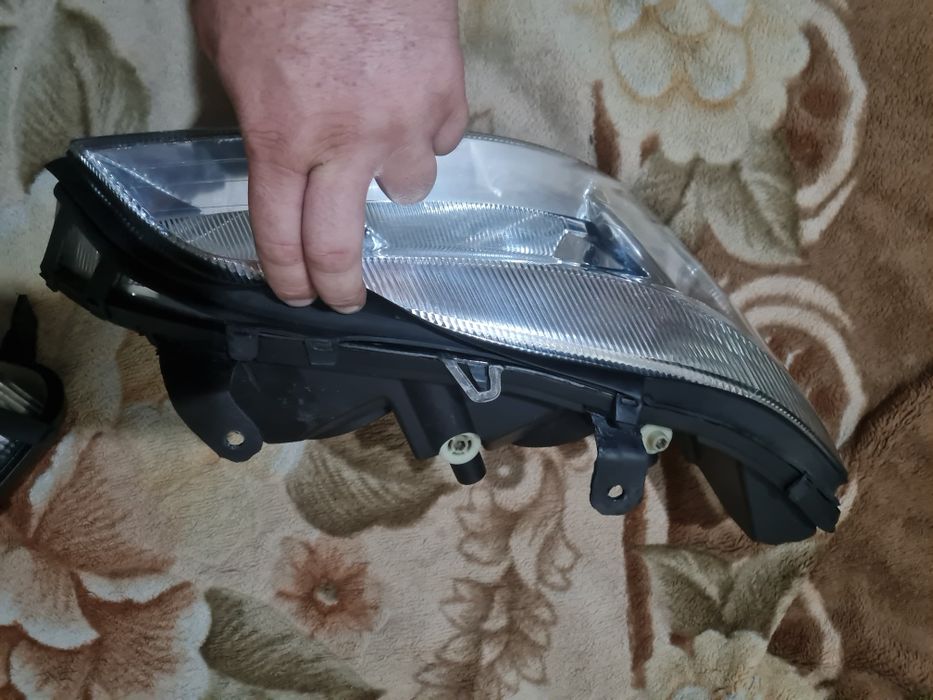 Фары на опель зафира