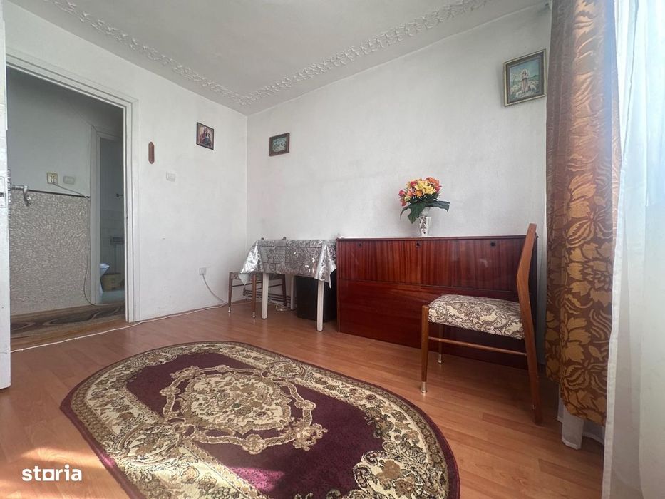 Apartament 3 camere, decomandat, 62 mp utili, etaj intermediar-Micro 4